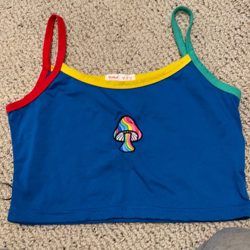 super cropped tank top